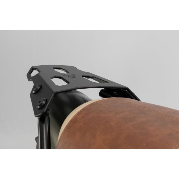 Kit di fissaggio bauletti SW-MOTECH Portapacchi Street Rack Kawasaki Z900RS (18-19)