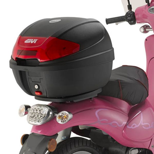 Kit di fissaggio bauletti Givi Supporto Monolock SR6705 Aprilia Scarabeo 50 (09-16)