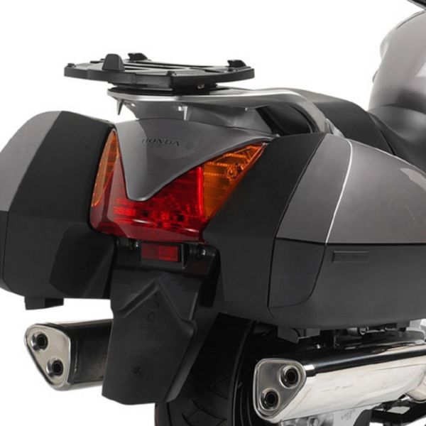 Kit di fissaggio bauletti Givi Supporto + piastra Monokey (E215)