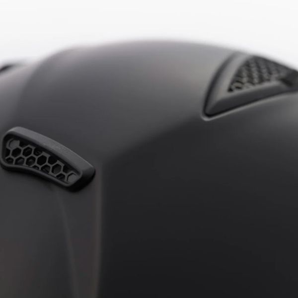 Blauer Bet Monochrome Matt Black