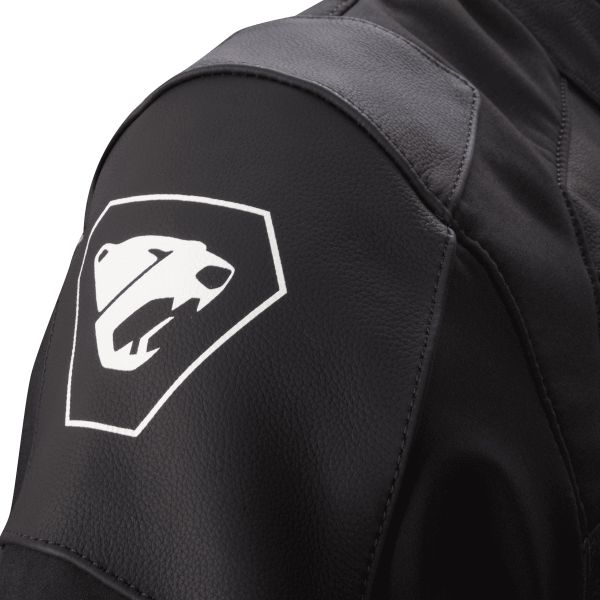 Bering Khilmore Nero