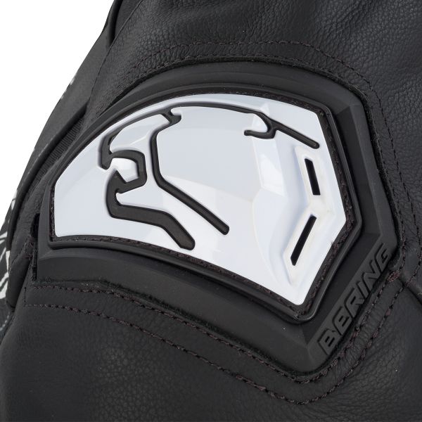 Bering Snap Black White