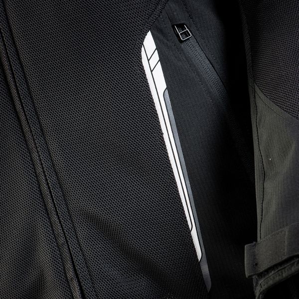 Ixon Striker Air WP Black White