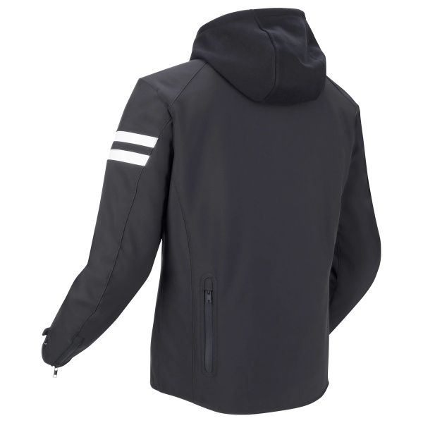 Segura Ritchy in bianco e nero