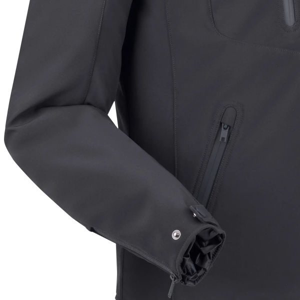 Segura Ritchy in bianco e nero
