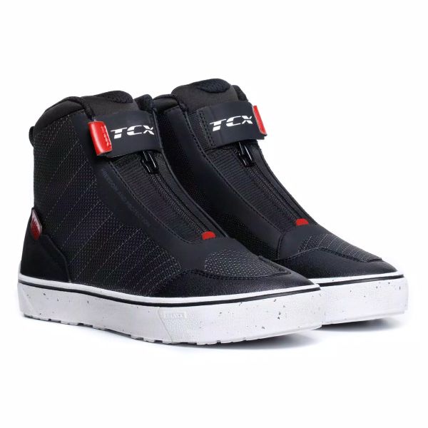 Sneakers Moto TCX Ikasu 2 WP Woman Black Dark Red