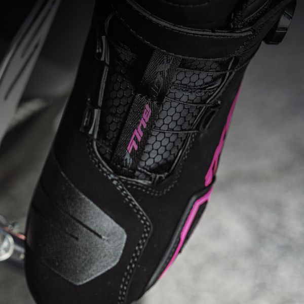 Ixon Bull 2 WP Lady Black White