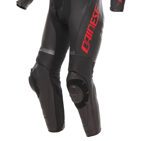 Dainese Demon Sprint 1PC Pelle Nero Nero Rosso Lava
