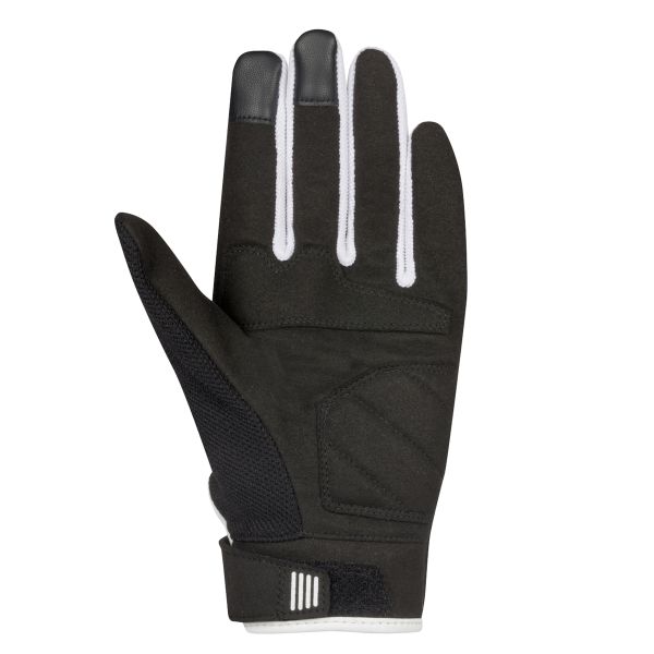 Bering Breeze Black White