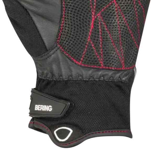 Bering Raid Black White Red