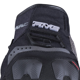 Five TFX4 WP Donna Nero