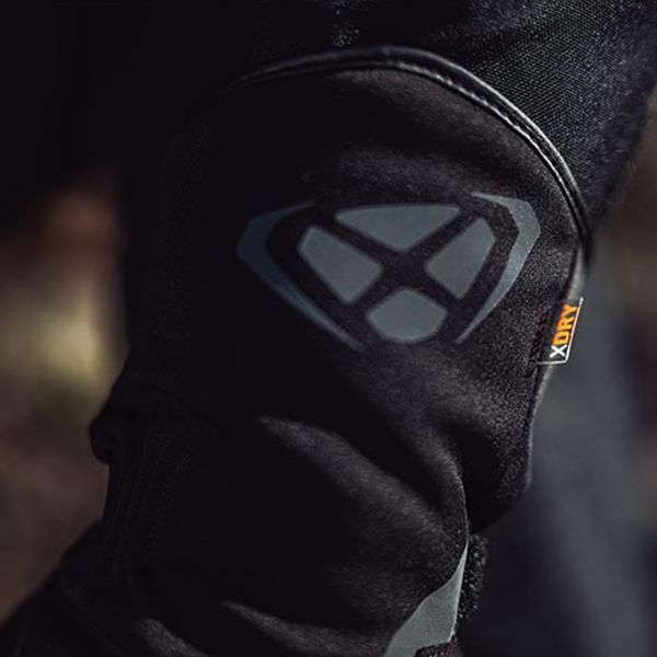 Ixon Pro Compass Black