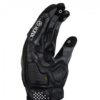 Knox Oulton Black White