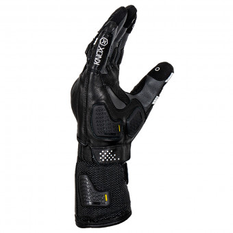 Knox Oulton Black White