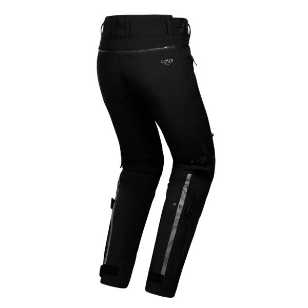 Ixon M-SKD PT Short Black