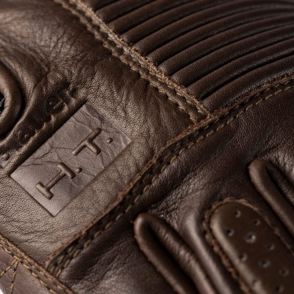 Blauer Banner Marrone